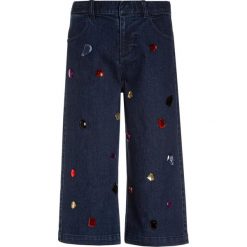 Sisley TROUSERS Jeansy Relaxed Fit blue denim. Niebieskie jeansy dziewczęce marki Sisley, z bawełny. Za 179,00 zł.