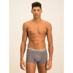 Komplet 3 par bokserek Calvin Klein Underwear 000NB1753A. Bokserki męskie Calvin Klein Underwear, bez wzorów, z elastanu. W wyprzedaży za 159,00 zł.
