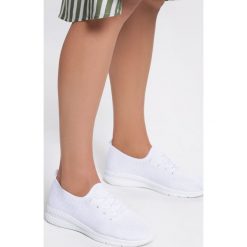 Białe Buty Sportowe Anguish. Białe buty sportowe damskie Inny, bez wzorów, sportowe. Za 59,99 zł.