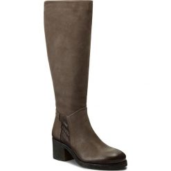 Kozaki TAMARIS - 1-25540-29 Graphite 206. Brązowe buty zimowe damskie Tamaris, z materiału, na obcasie. W wyprzedaży za 269,00 zł.
