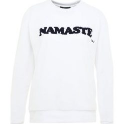 Bluzy damskie: YUJ NAMASTE Bluza white/navy