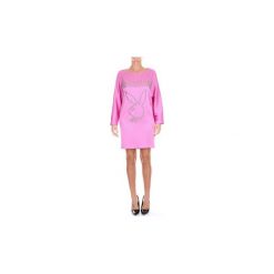 Sukienki krótkie Moschino A04300534. Fioletowe sukienki damskie MOSCHINO, bez wzorów, bez kołnierzyka, z krótkim rękawem, krótkie, mini. Za 975,43 zł.