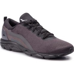 Buty MIZUNO - Ezrun 2 J1GE193803 Czarny. Czarne buty sportowe męskie Mizuno, z tworzywa sztucznego, bez zapięcia, do biegania. W wyprzedaży za 199,00 zł.