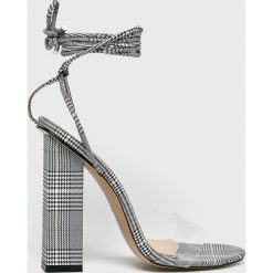 Public Desire - Sandały Foxy. Szare sandały damskie Public Desire, bez wzorów, z materiału, bez obcasa, na obcasie, bez zapięcia. Za 149,90 zł.