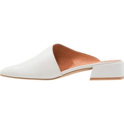 Chodaki damskie: L'INTERVALLE EVITA Klapki grey