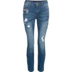Dżinsy z kamieniami i efektami przetarcia bonprix niebieski "stone”. Niebieskie jeansy damskie bonprix. Za 139,99 zł.