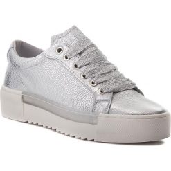 Sneakersy BRONX - 66119-A BX 1483 White 4. Szare półbuty damskie marki Bronx, bez wzorów, ze skóry, bez obcasa, na płaskiej podeszwie, bez zapięcia. W wyprzedaży za 319,00 zł.