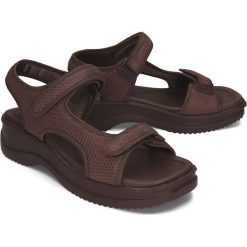 AZALEIA 320 323 brown, sandały damskie. Brązowe sandały damskie Azaleia, bez wzorów, bez obcasa, na rzepy. Za 179,90 zł.