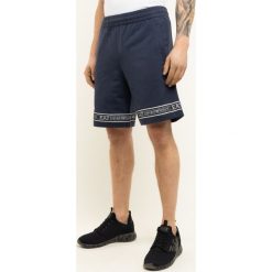 Szorty sportowe EA7 Emporio Armani 3HPS56 PJ05Z 1554. Niebieskie spodenki sportowe męskie EA7 Emporio Armani, m, bez wzorów, z bawełny, sportowe. W wyprzedaży za 279,00 zł.