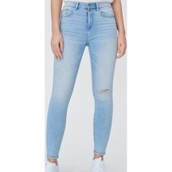 Jeansy slim fit - Niebieski. Niebieskie jeansy damskie Sinsay, bez wzorów, z jeansu. Za 69,99 zł.