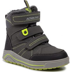 Śniegowce ACTION BOY - CP40-7961J Grey. Szare śniegowce chłopięce Action Boy, bez zapięcia. Za 119,99 zł.