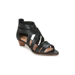 Sandały Clarks MENA SILK. Czarne sandały damskie Clarks, bez wzorów, bez obcasa, bez zapięcia. Za 311,20 zł.