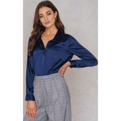 Koszule wiązane damskie: Rut&Circle Satynowa koszula Rebecka – Blue,Navy
