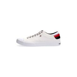 Buty Tommy Hilfiger FM0FM01947. Białe trampki męskie TOMMY HILFIGER, bez wzorów, bez zapięcia. Za 264,64 zł.