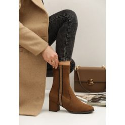 Camelowe Botki Matflet. Brązowe botki damskie Renee, na zimę, z okrągłym noskiem, przed kolano, na wysokim obcasie, na obcasie, bez zapięcia. Za 139,99 zł.