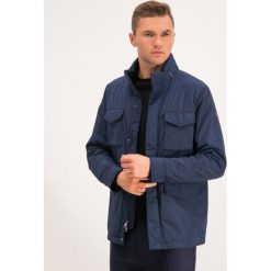 Kurtka przejściowa MICHAEL Michael Kors CF92EBC67F. Niebieskie kurtki męskie MICHAEL Michael Kors, xxl, bez wzorów, z poliesteru, bez kaptura. W wyprzedaży za 639,00 zł.