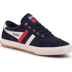 Tenisówki GOLA - Badminton CMA548 Navy/Off White/Red. Niebieskie półbuty męskie Gola, bez wzorów, z zamszu, eleganckie, bez zapięcia. Za 269,00 zł.
