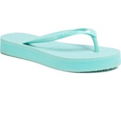 Japonki HAVAIANAS - Slim Flatform Fc 41445377611 Green Dew. Zielone klapki damskie Havaianas, bez wzorów, z tworzywa sztucznego, bez obcasa. Za 109,00 zł.