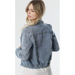 Niebieska Kurtka Zenovia. Niebieskie kurtki damskie Born2be, xl, bez wzorów, z jeansu, klasyczne, długie, bez kaptura. Za 139,99 zł.
