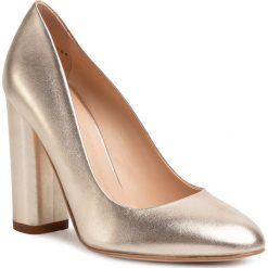 Półbuty SOLO FEMME - 45501-56-I69/000-04-00 Złoty. Żółte czółenka damskie Solo Femme, bez wzorów, ze skóry, eleganckie, bez obcasa, na obcasie, bez zapięcia. W wyprzedaży za 279,00 zł.