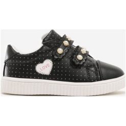 Czarne Buty Sportowe Queanbeyan. Czarne buty dziewczęce sportowe Born2be, w paski, z paskami. Za 49,99 zł.