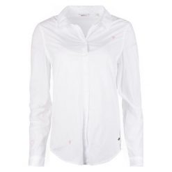 Mustang Koszula Damska Embro Blouse 36 Biały. Białe koszule damskie Mustang, bez wzorów, bez kołnierzyka, bez rękawów. W wyprzedaży za 163,00 zł.