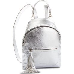 Plecak COCCINELLE - CN0 Leonie E1 CN0 54 03 01 Silver Y69. Szare plecaki damskie Coccinelle, ze skóry, eleganckie. Za 1249,90 zł.