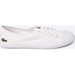 Lacoste - Tenisówki. Białe trampki i tenisówki damskie marki Lacoste, z materiału. W wyprzedaży za 219,90 zł.
