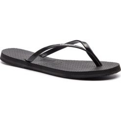 Japonki HAVAIANAS - H. You Met Cf 41351020090 Black. Czarne klapki damskie Havaianas, bez wzorów, z tworzywa sztucznego, bez obcasa. W wyprzedaży za 119,00 zł.