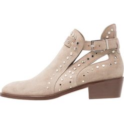 Botki damskie: Toral Ankle boot basket pepple carlota naturell