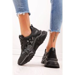 Sneakersy POLTEA BLACK. Czarne sneakersy damskie IVET. W wyprzedaży za 89,00 zł.