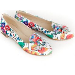 Kolorowe baleriny w szpic - skóra naturalna - model 045 - kolor kwiatek. Szare baleriny damskie Zapato, bez wzorów, z jeansu, klasyczne, bez obcasa, na obcasie. W wyprzedaży za 173,40 zł.