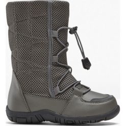 Kozaki zimowe dziecięce bonprix szary. Szare buty dziewczęce zimowe bonprix, bez zapięcia. Za 49,99 zł.