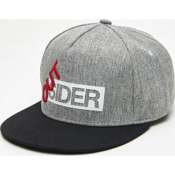 Czapka snapback - Szary. Szare czapki męskie marki Cropp. Za 39,99 zł.