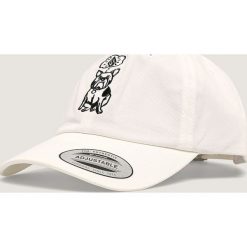 Volcom - Czapka. Czarne czapki damskie Volcom, z aplikacjami, z bawełny. W wyprzedaży za 99,90 zł.