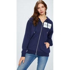Calvin Klein Jeans - Bluza Institutional Box Logo. Niebieskie bluzy damskie Calvin Klein Jeans, s, z nadrukiem, z bawełny, bez rękawów, z kapturem. W wyprzedaży za 299,90 zł.