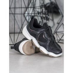 Stylowe czarne sneakersy. Czarne sneakersy damskie KYLIE, ze skóry ekologicznej. Za 129,00 zł.