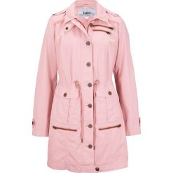 Parka bawełniana w wojskowym stylu, dł. midi bonprix pastelowy jasnoróżowy. Różowe parki damskie bonprix, bez wzorów, z bawełny, bez kaptura. Za 239,99 zł.