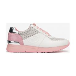 Michael Kors Allie Trainer Tenisówki Różowy Biały Srebrny. Szare trampki i tenisówki damskie Michael Kors, bez wzorów, ze skóry, bez zapięcia. Za 783,95 zł.
