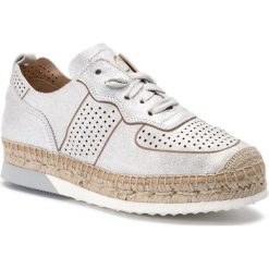 Espadryle KANNA - 19KV9033 Chianti Plata. Szare espadryle damskie Kanna, bez wzorów, ze skóry, bez obcasa, na płaskiej podeszwie. W wyprzedaży za 279,00 zł.