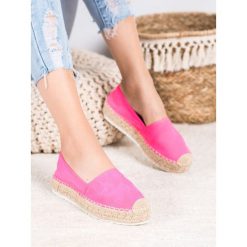 RÓŻowe zamszowe espadryle. Różowe espadryle damskie SEASTAR, bez wzorów, z zamszu, bez obcasa. W wyprzedaży za 89,00 zł.