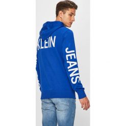 Calvin Klein Jeans - Bluza. Bluzy męskie Calvin Klein Jeans, s, z nadrukiem, z bawełny, z kapturem, bez rękawów, z kapturem. W wyprzedaży za 299,90 zł.