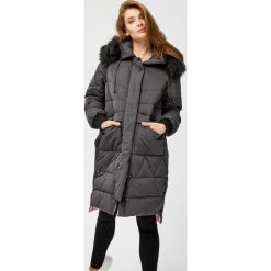 Płaszcz z odpinanym futerkiem. Kurtki damskie Moodo, xs, bez wzorów. Za 149,99 zł.