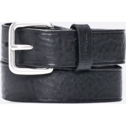 Levi's - Pasek skórzany Boyfriend. Brązowe paski damskie Levi's®, w paski, z materiału. W wyprzedaży za 159,90 zł.