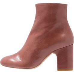 Office APPLAUSE Ankle boot pink. Czerwone botki damskie skórzane marki Office. Za 479,00 zł.