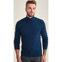 Sweter w kolorze granatowym. Niebieskie swetry męskie TATUUM, xl, bez wzorów, z golfem, bez kaptura. W wyprzedaży za 129,95 zł.