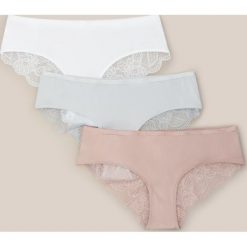 Majtki z koronką 3 pack - Różowy. Różowe majtki damskie Reserved, xl, z koronki. W wyprzedaży za 29,99 zł.