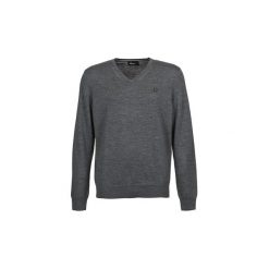 Swetry Fred Perry VIZINE. Szare swetry męskie Fred Perry, s, bez wzorów, bez kołnierzyka, bez kaptura. Za 495,20 zł.