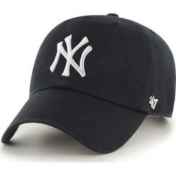 47brand - Czapka New York Yankees Clean Up. Czarne czapki męskie marki 47brand. W wyprzedaży za 79,90 zł.