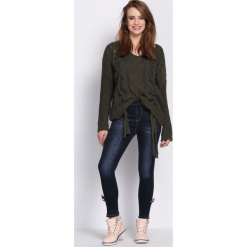 Granatowe Jeansy Inventive. Niebieskie jeansy damskie Born2be. Za 69,99 zł.